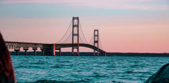 No image provided or no title added